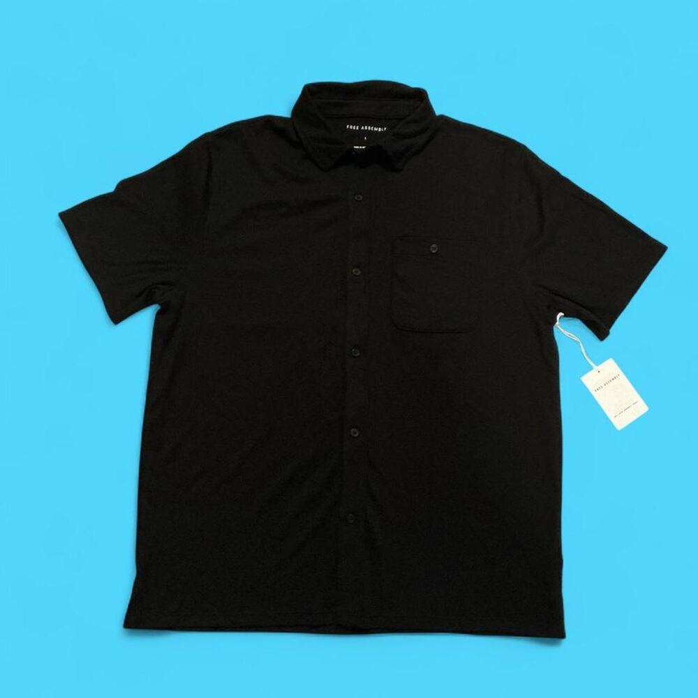 Free assembly black button